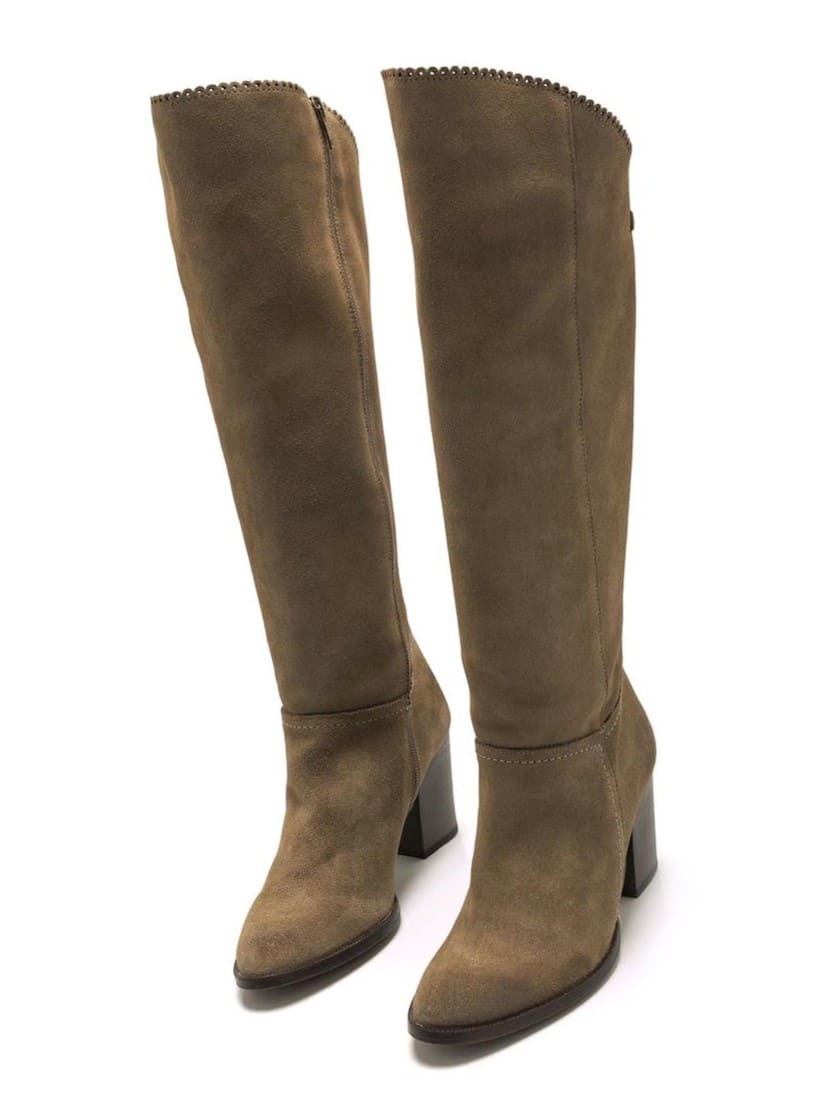 Botas altas en serraje con tacón en bloque