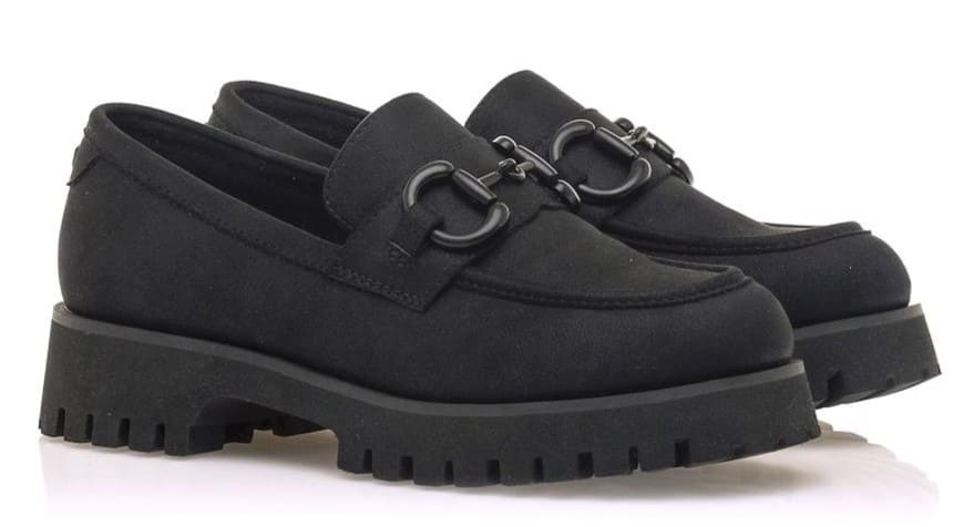 Mocasines con detalle metalizado en el empeine Mustang