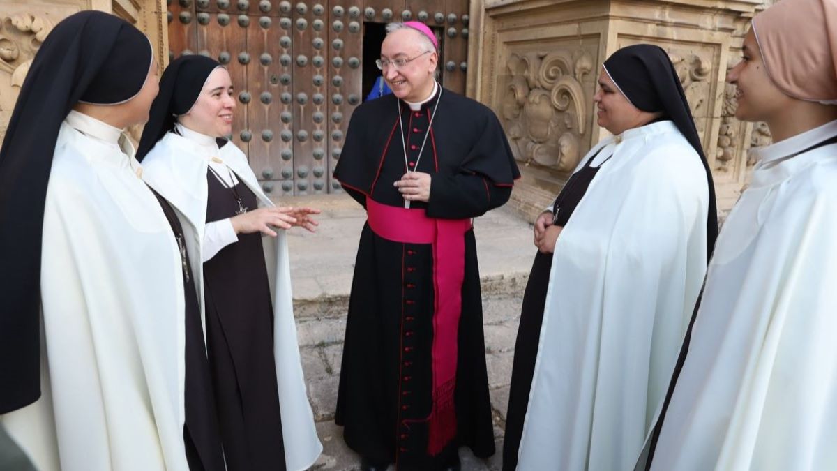 Las Carmelitas Mensajeras del Espíritu Santo en el Monasterio de La Cartuja (2)