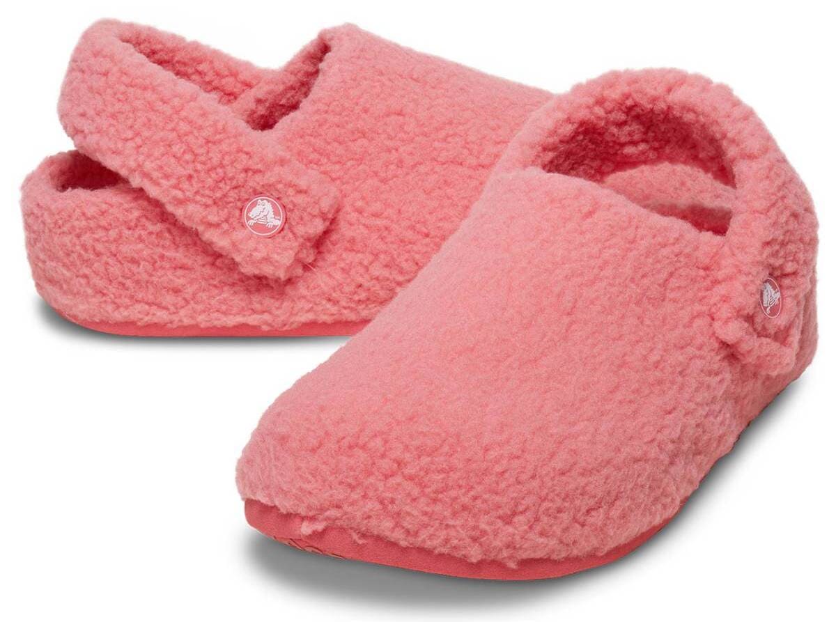 Las nuevas zapatillas de casa Classic Cozzzy Slipper U de Crocs