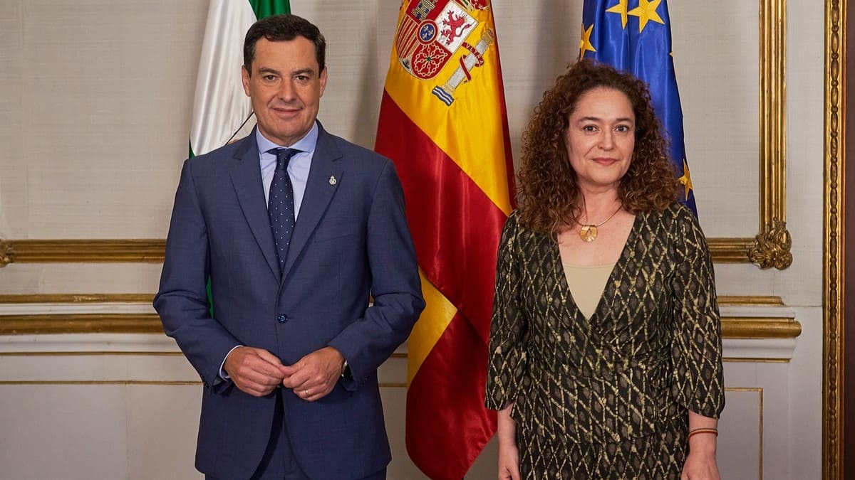 El presidente de la Junta de Andalucía se ha reunido con los portavoces de los grupos parlamentarios