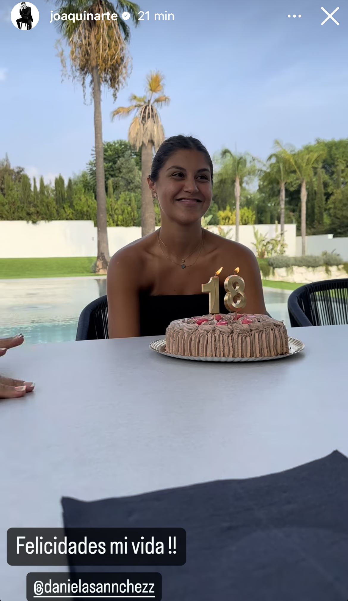 Daniela Sánchez, hija de Joaquín y Susana, sopla las velas de su 18º cumpleaños | IG