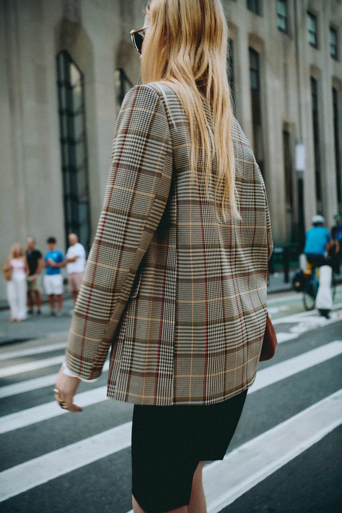 La nueva chaqueta de traje a cuadros de Sfera