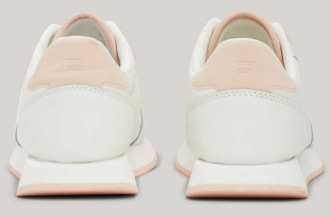 Las zapatillas de estilo running en piel blancas de Tommy Hilfiger
