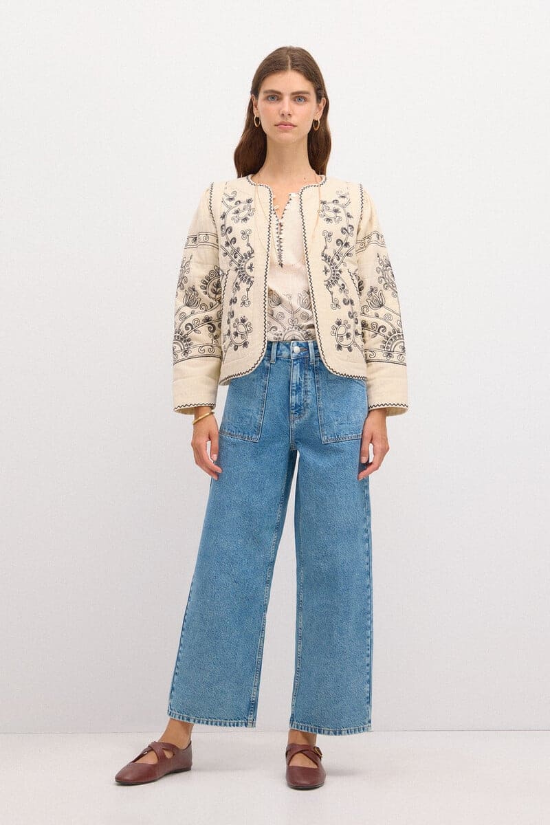 El pantalón jean recto con bolsillos Olimpia de Cortefiel