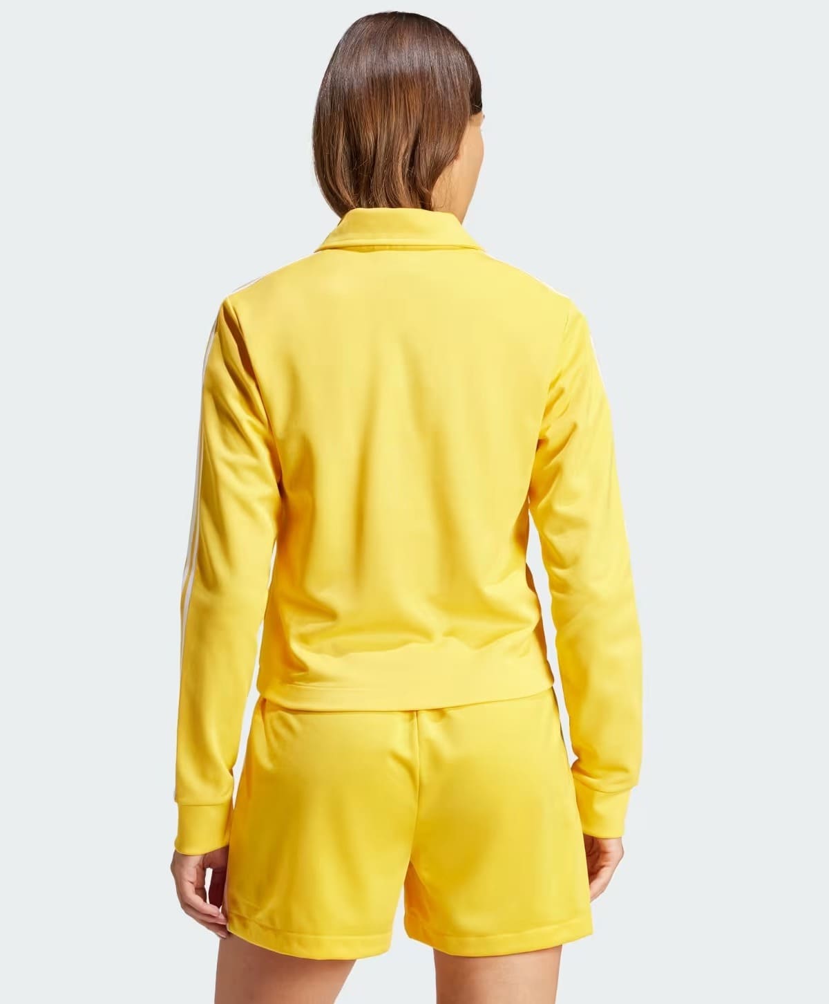 La chaqueta Montreal en color amarillo de Adidas