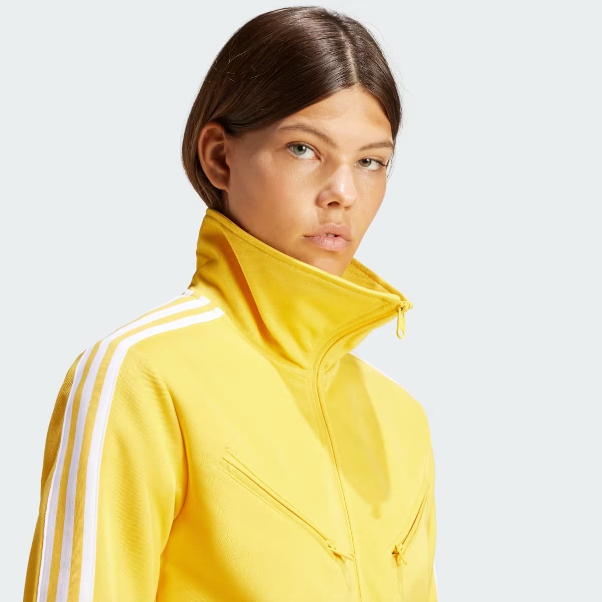 La chaqueta Montreal en color amarillo de Adidas