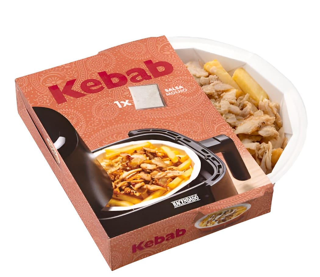 Patatas fritas con carne kebab y salsa Hacendado