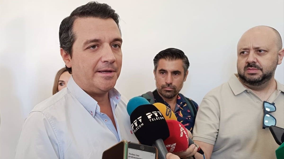 El alcalde de Córdoba José María Bellido (1)