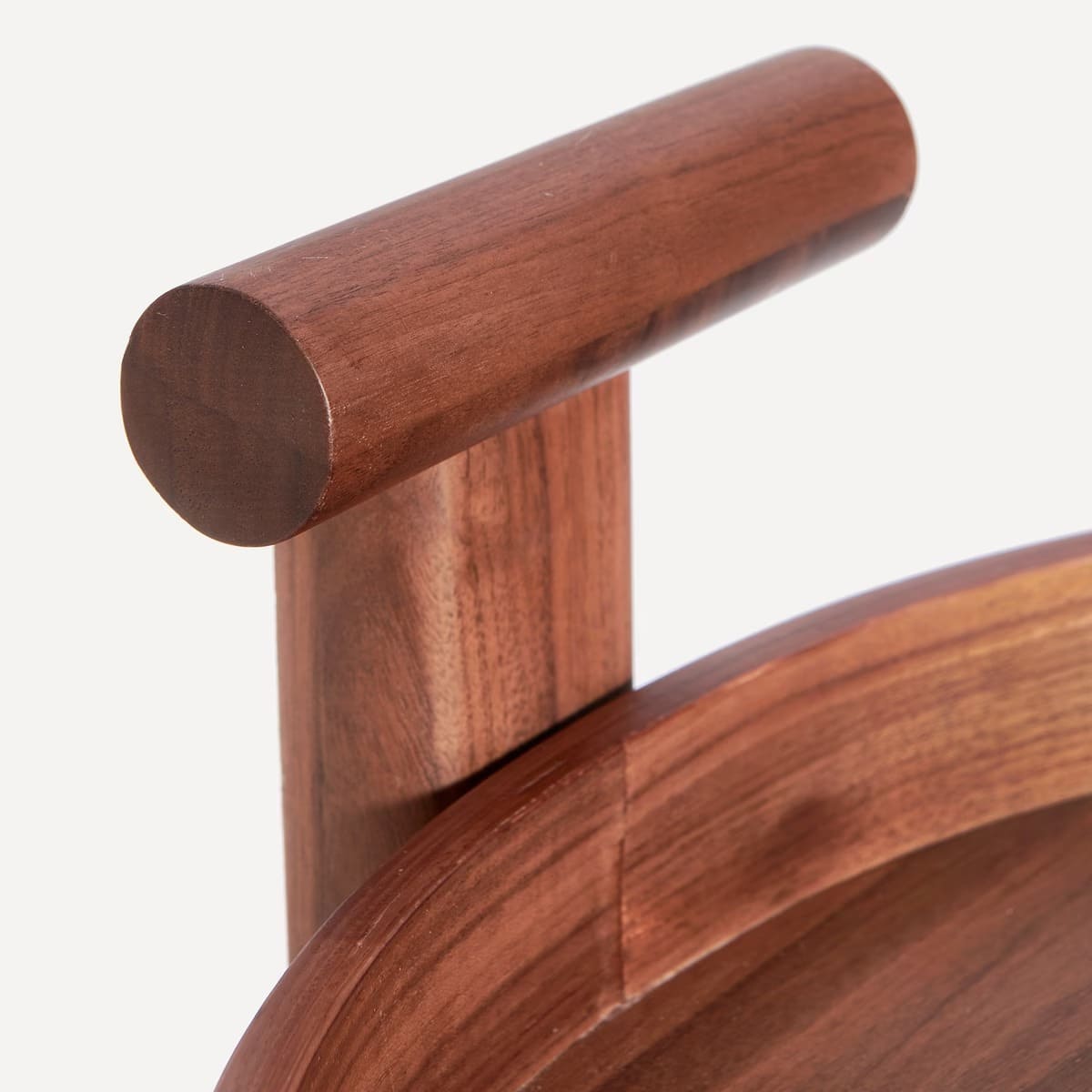 El carro de servicio de madera de nogal Thom Room de El Corte Inglés