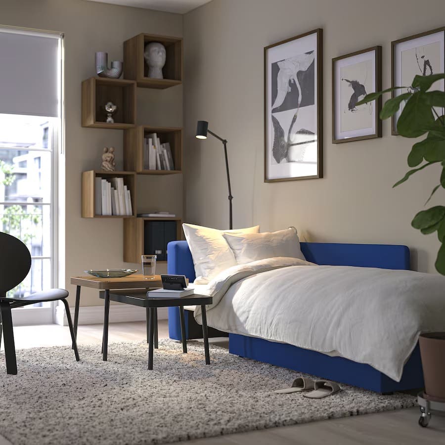 El nuevo sofá cama de dos plazas Knisa azul vivo SKÖNABÄCK de Ikea