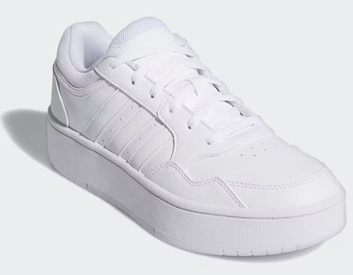 Las zapatillas para caminar Adidas Hoops Bold para mujer blancas en Decathlon