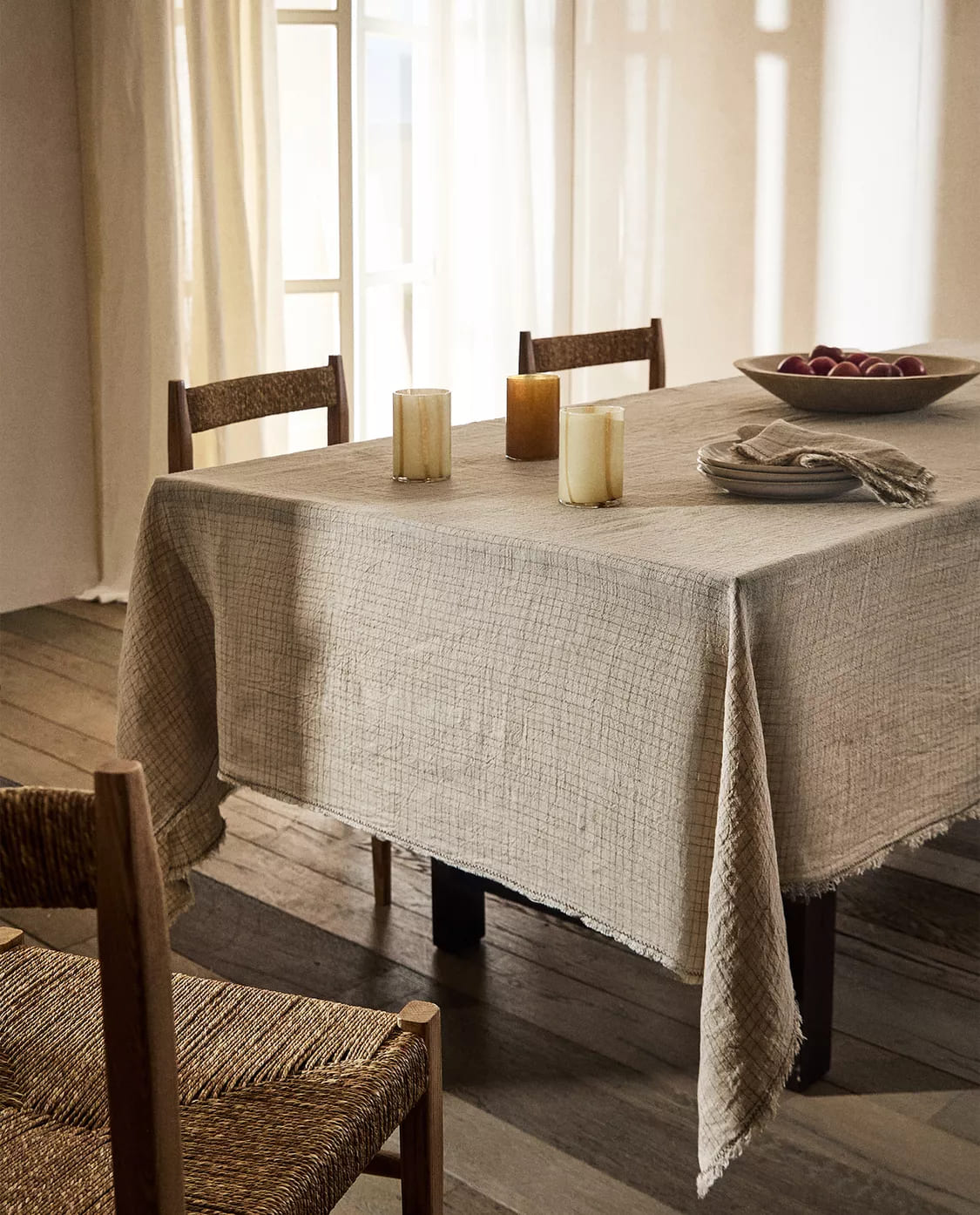 Mantel de cuadros y flecos