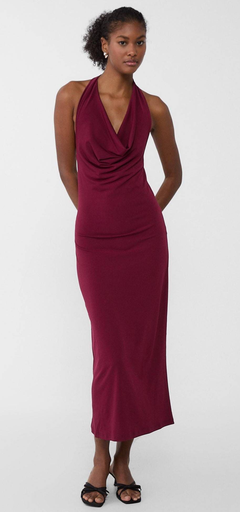 Vestido midi halter de Stradivarius