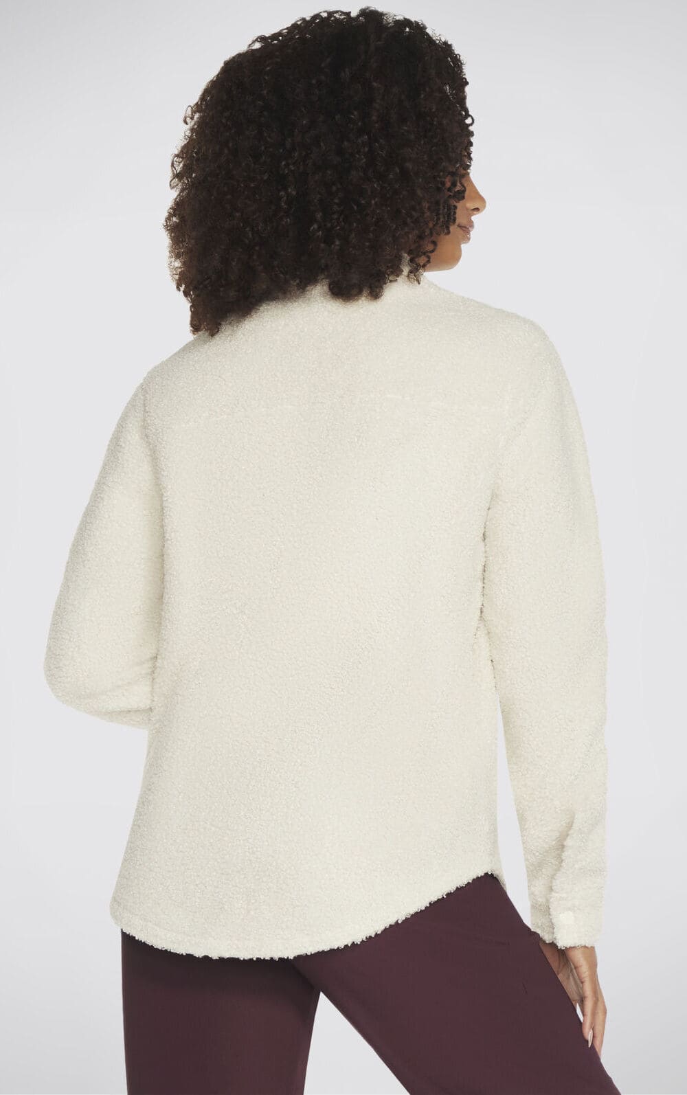 La chaqueta Sherpa Shacket blanca de Skechers
