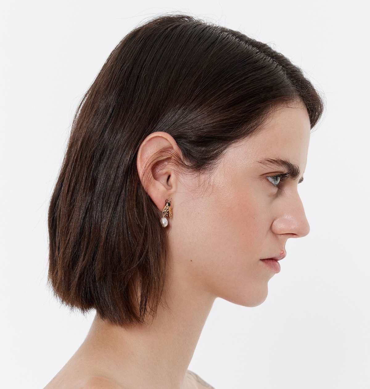 Pendientes abeja dorada y perla de Bimba y Lola