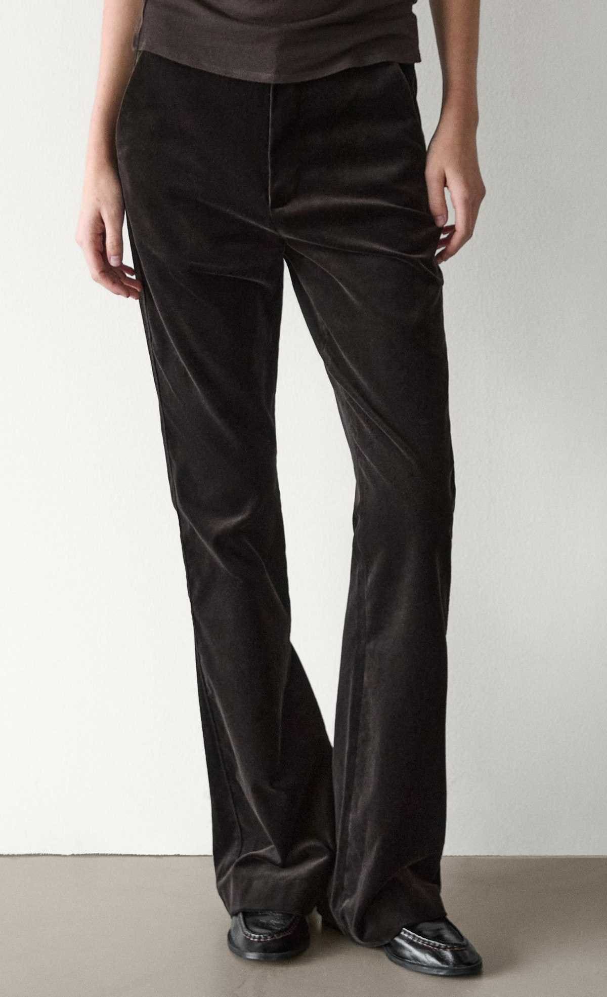 Pantalón flare terciopelo de Massimo Dutti