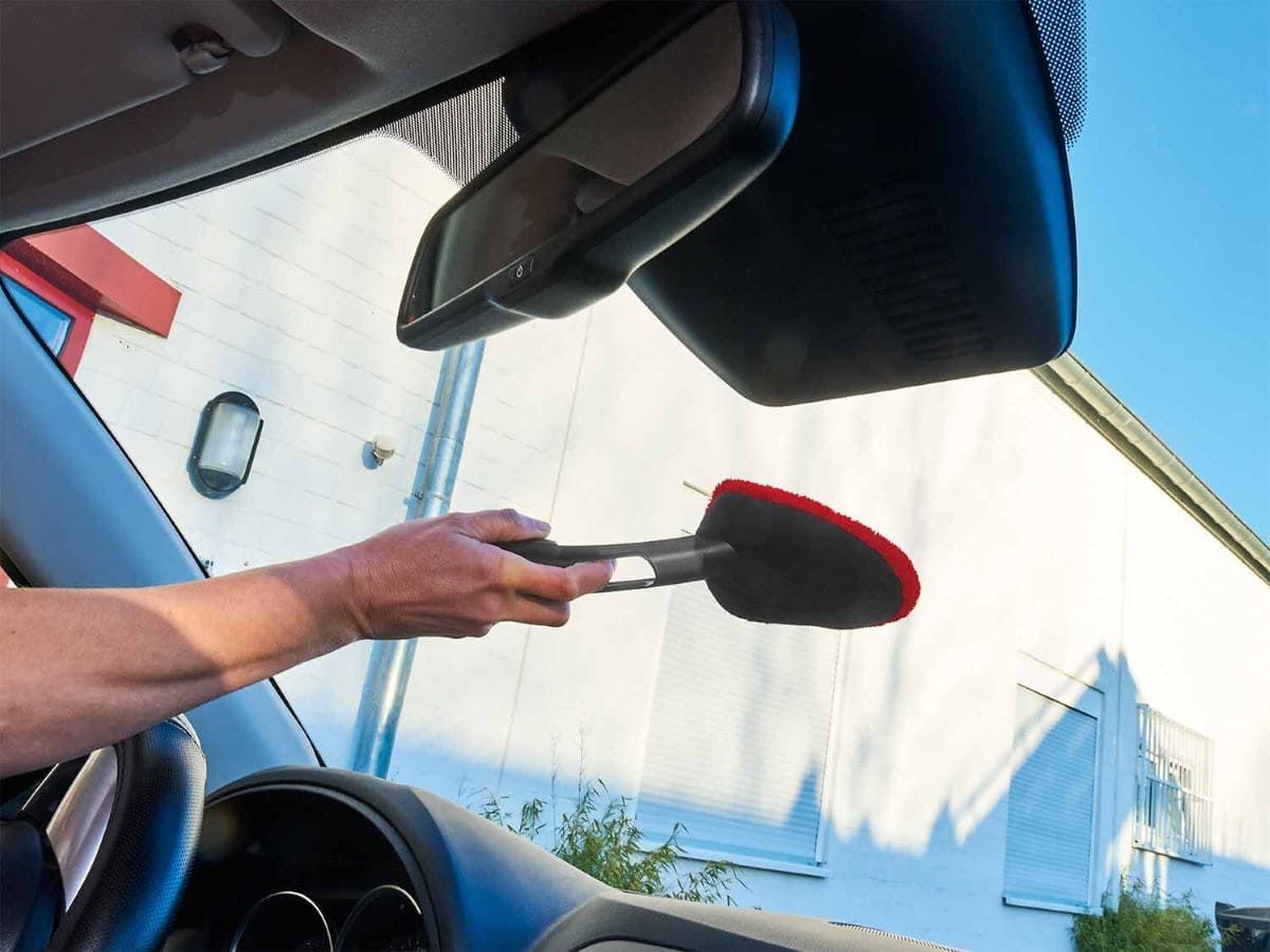 Limpiaparabrisas en aerosol para coches