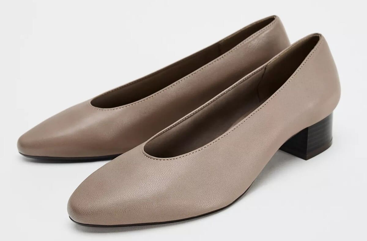 Zapato de tacón en piel