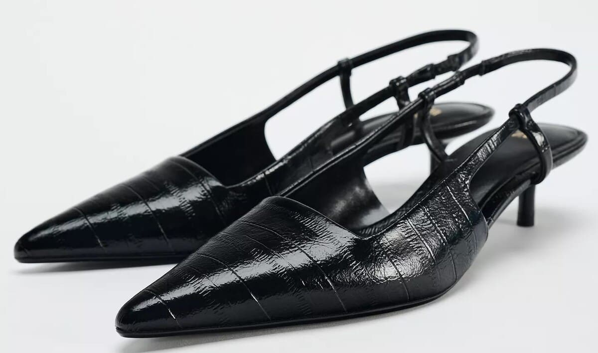 Zapatos de tacón destalonados