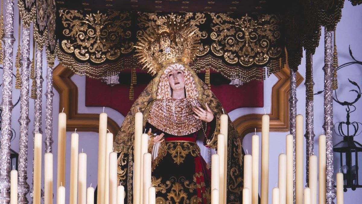 La Virgen de los Remedios bajo palio | Hermandad del Amor