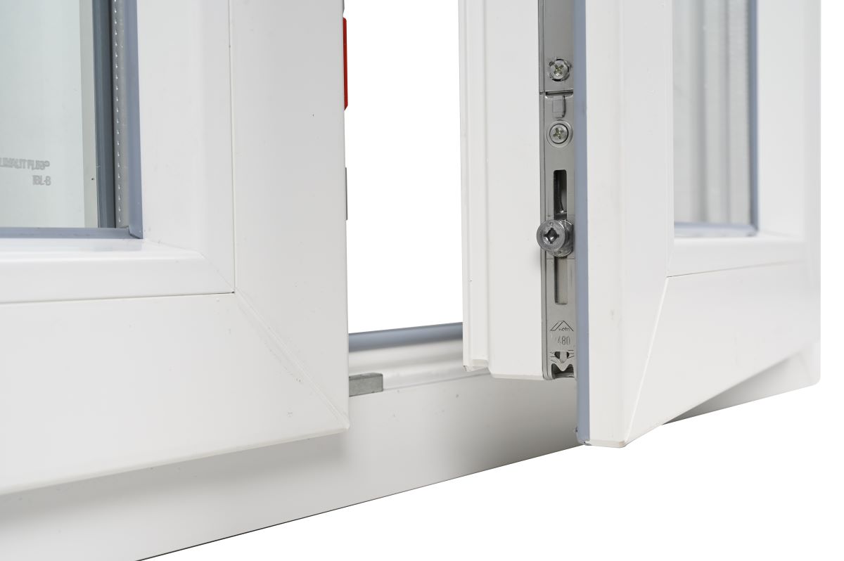 Ventana PVC oscilobatiente de Leroy Merlin