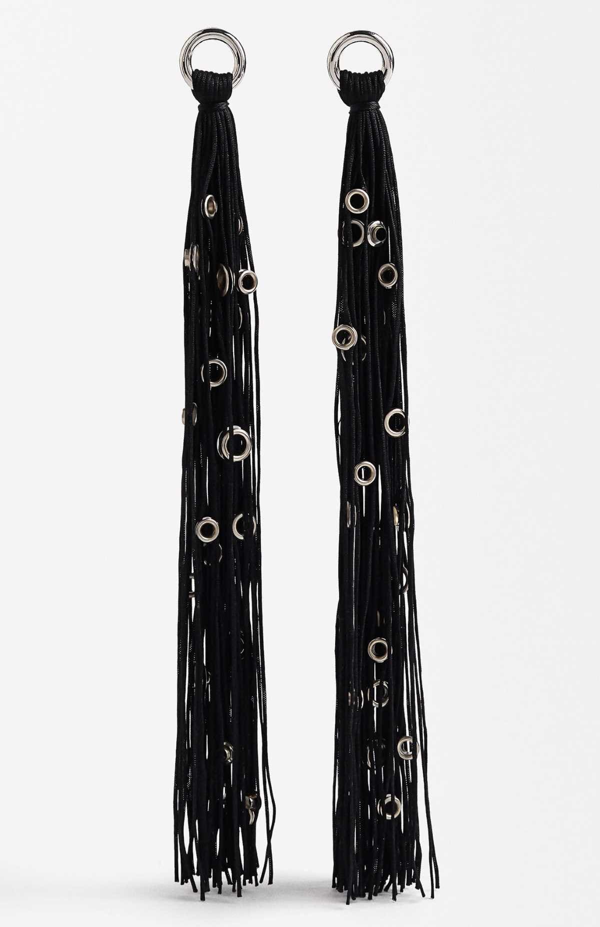 Pendientes Largos Con Flecos y tachuelas de Parfois
