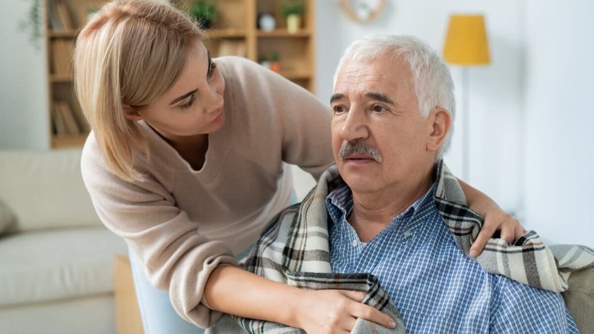 El cuidado a domicilio, una de las profesiones con mayor demanda en la actualidad