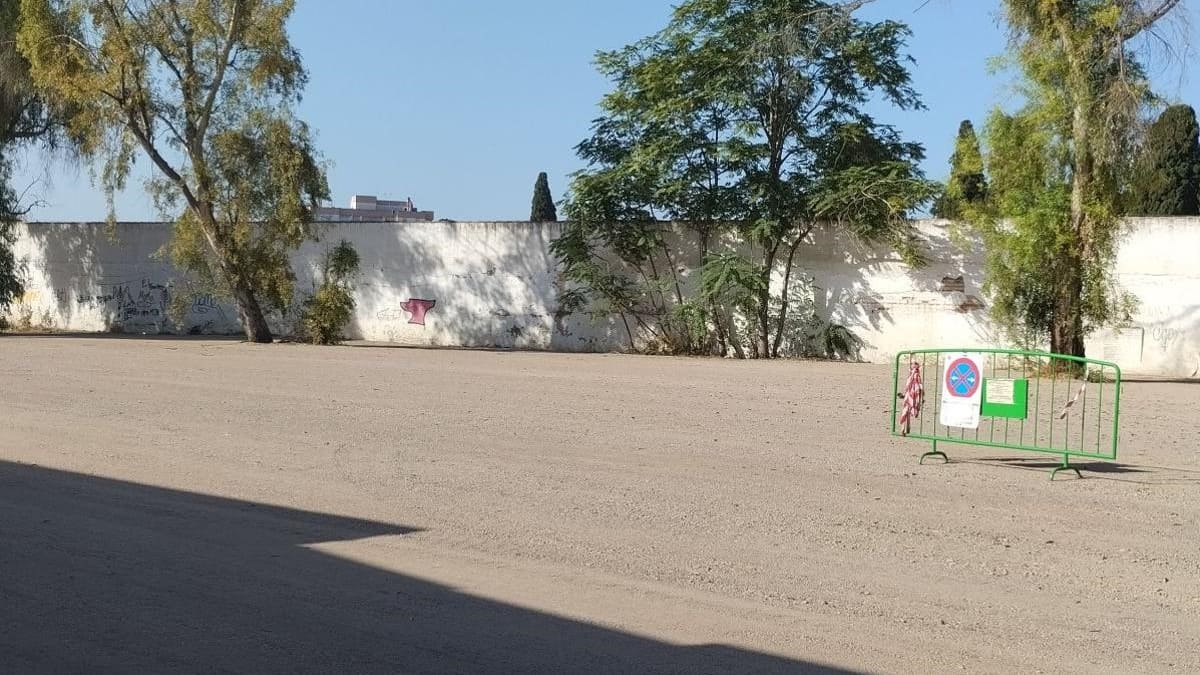 Un solar municipal de Córdoba, en una imagen de archivo