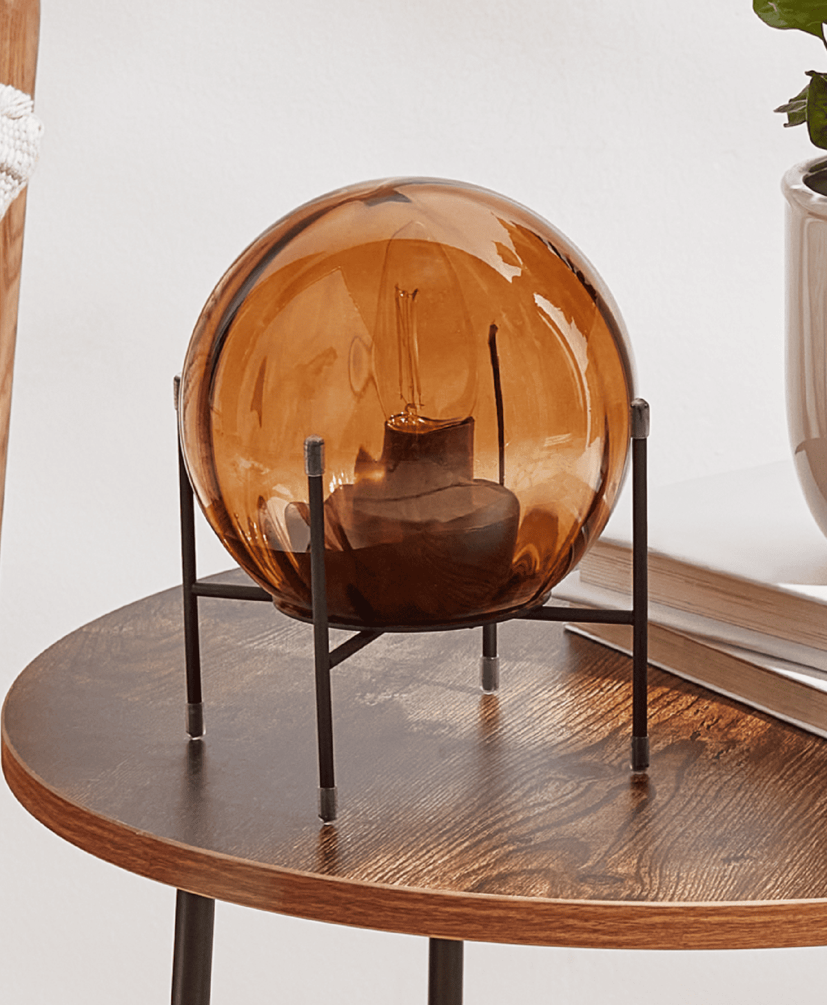 La lámpara de mesa LED de Pepco