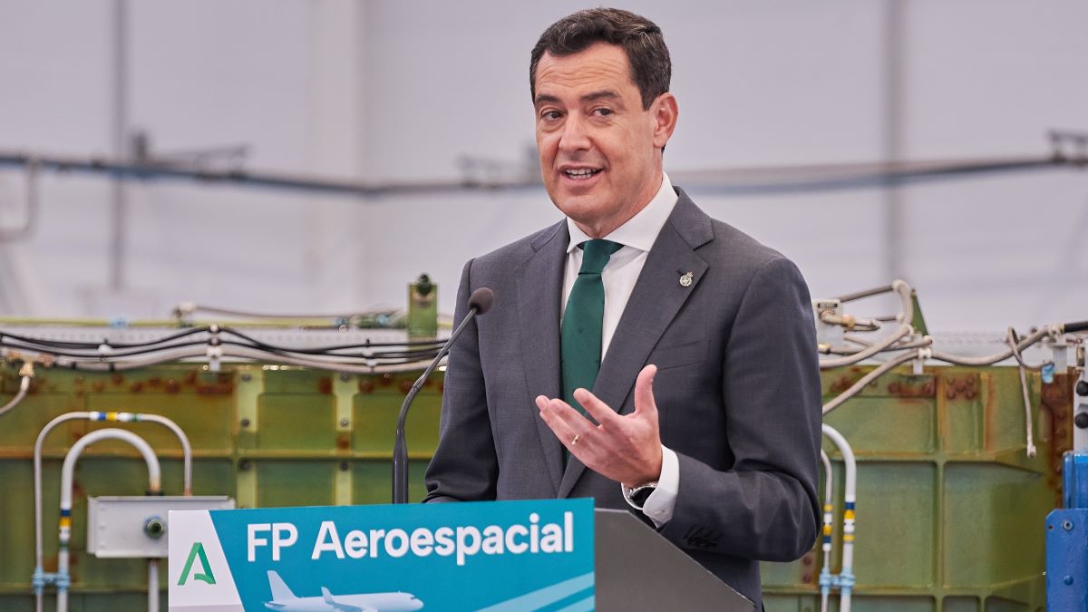 Juanma Moreno, inaugura en La Rinconada (Sevilla) el centro público integrado de Formación Profesional 'Javier Imbroda' | Salvador López Medina