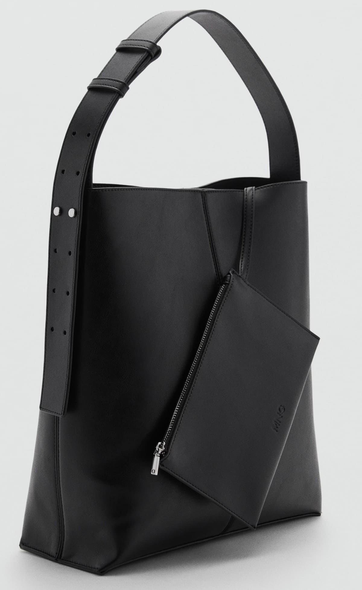 El bolso shopper con asa corta negro de Mango