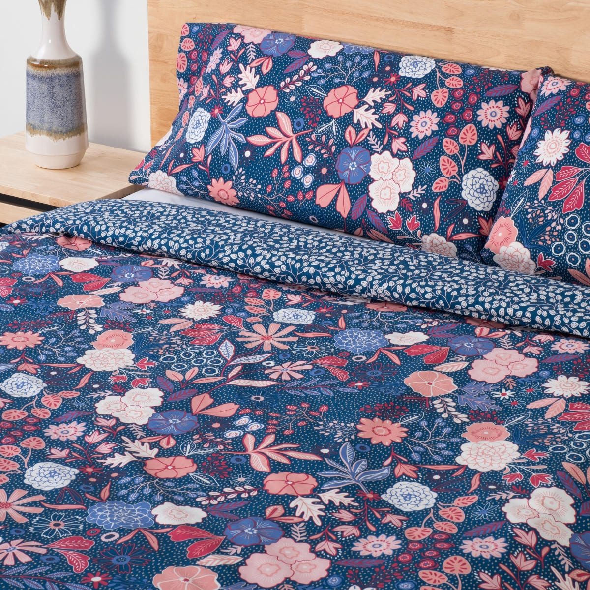 La funda nórdica con tres piezas de algodón TEX HOME BIO Lili azul de Carrefour