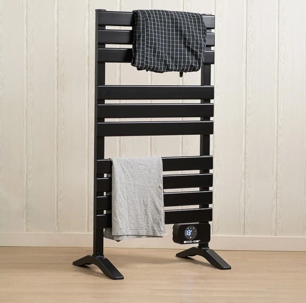 Toallero eléctrico ECODE Tower Heat de Leroy Merlin