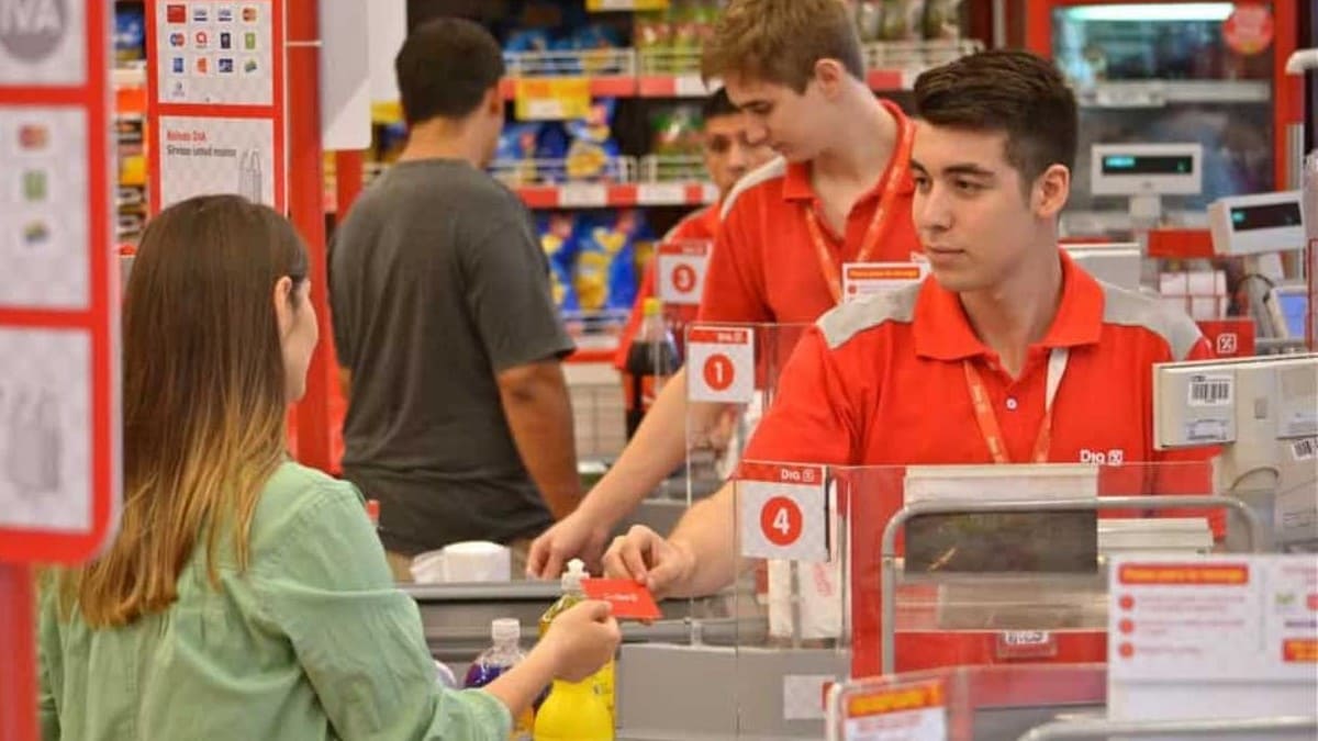 Cajero en un supermercado de la cadena DÍA