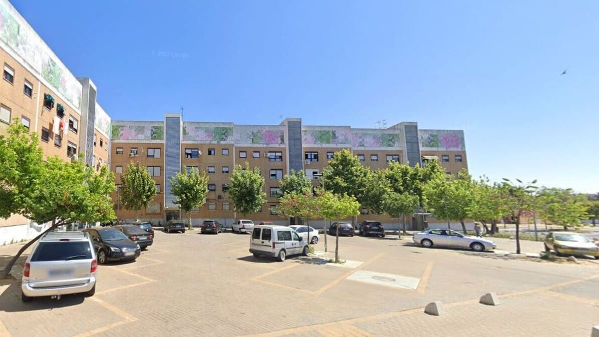 La plaza Violeta, en el barrio del Torrejón en Huelva