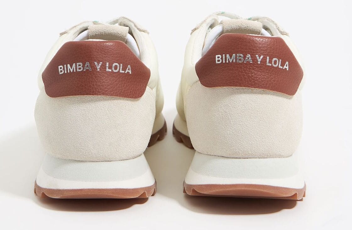 Las nuevas zapatillas deportivas retro 13 18 en color blanco de Bimba y Lola