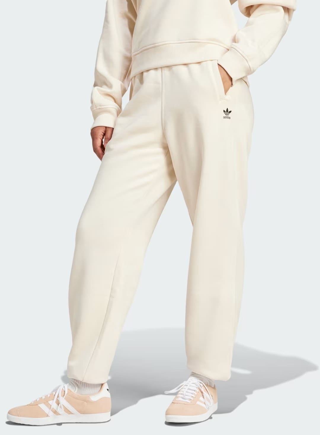 El pantalón Essentials Fleece Loose de Adidas