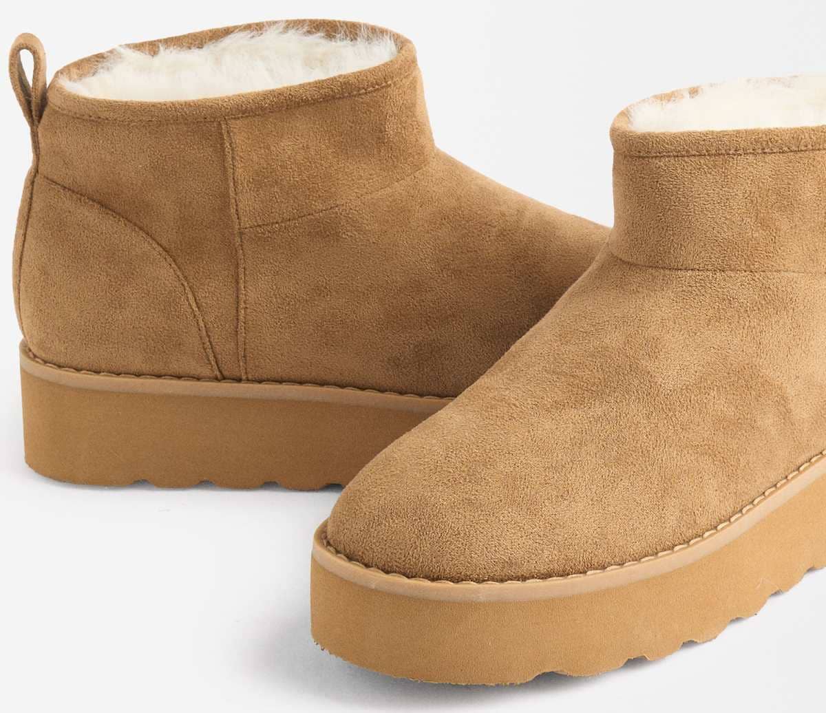 Botines Con Plataforma Efecto Piel de Parfois