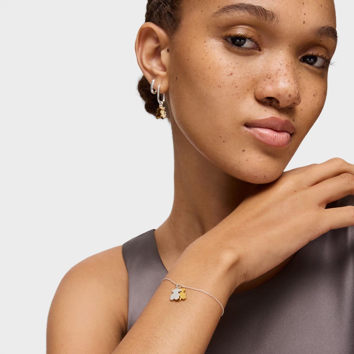 La pulsera de oso con cadena bicolor Sweet Dolls de Tous