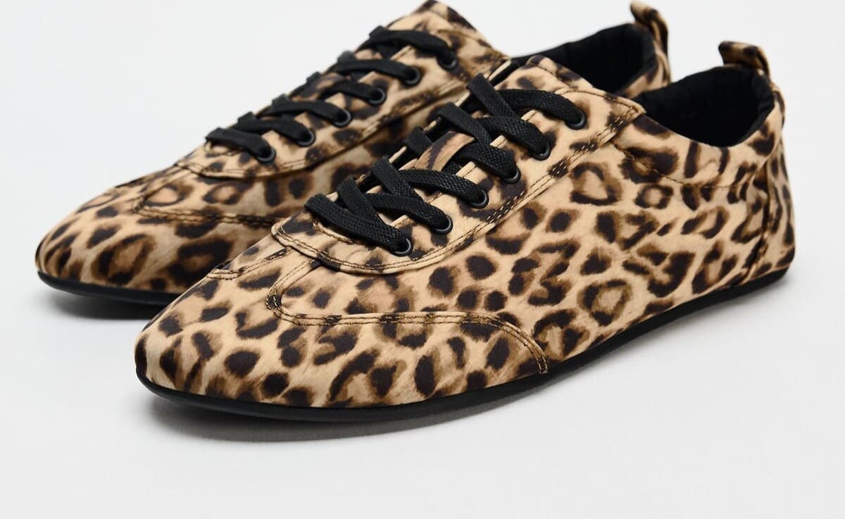 Zapato blusher con estampado animal