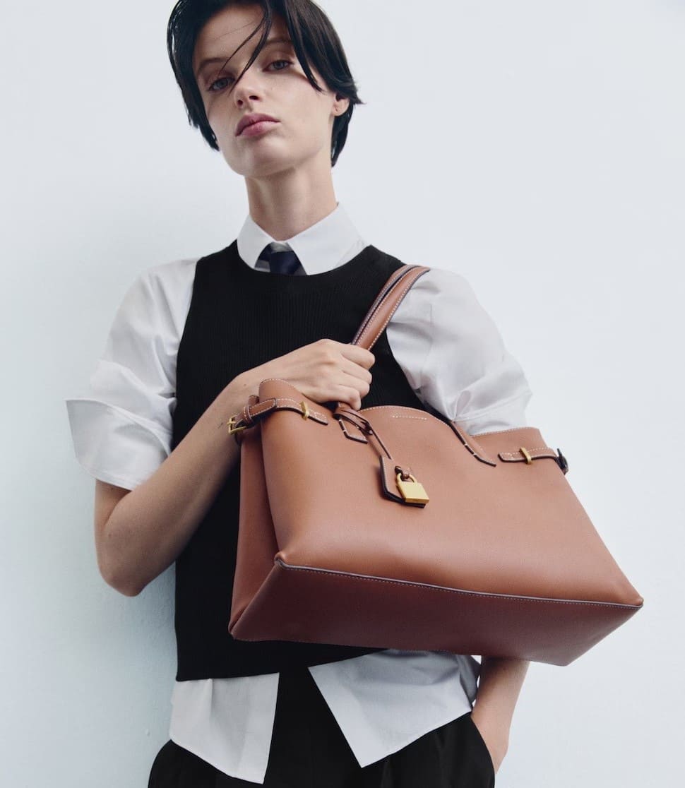 Bolso shopper candado de Mango