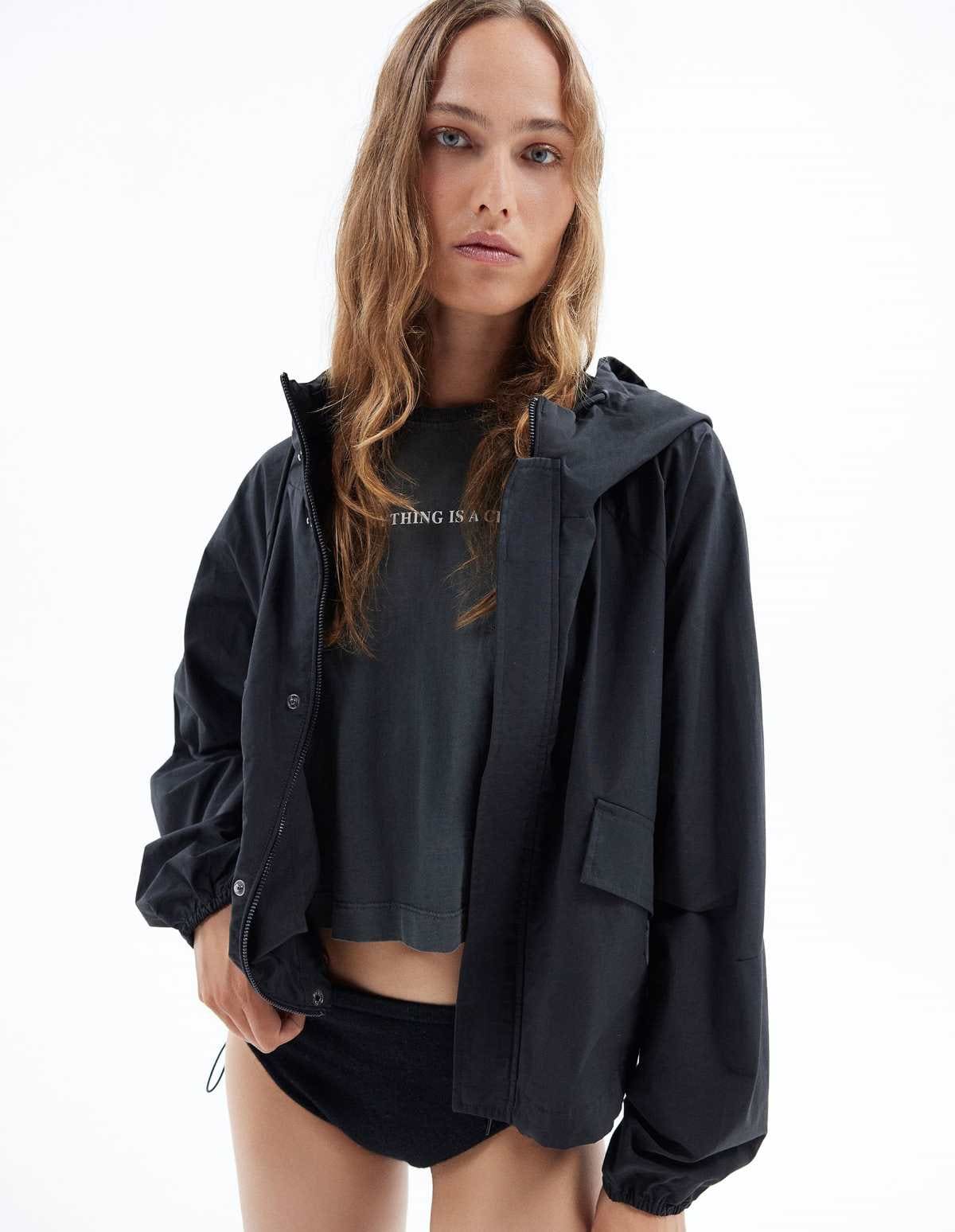 Chubasquero Con Capucha de Parfois