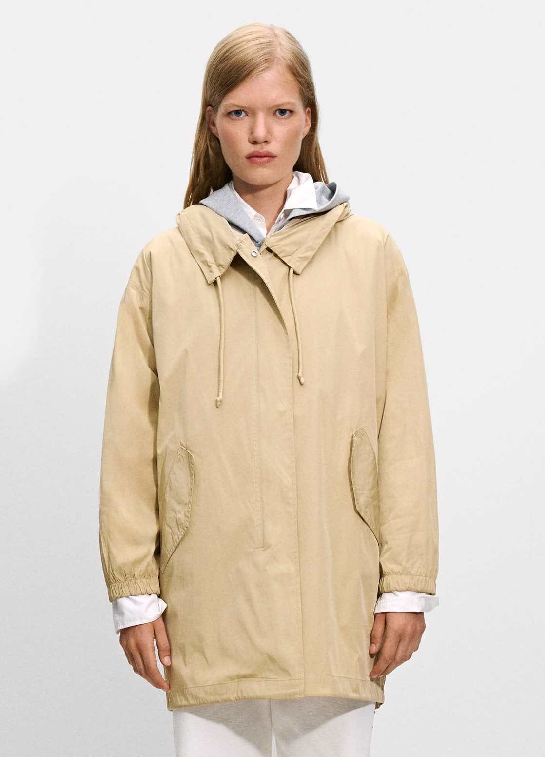 Chubasquero De Cuello Alto de Parfois