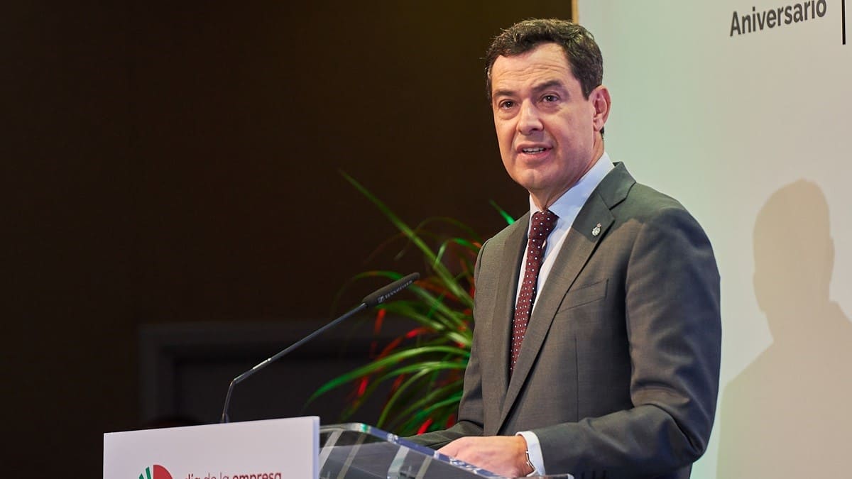 Juanma Moreno, en la clausura de los actos del Día de la Empresa | Salvador López Medina