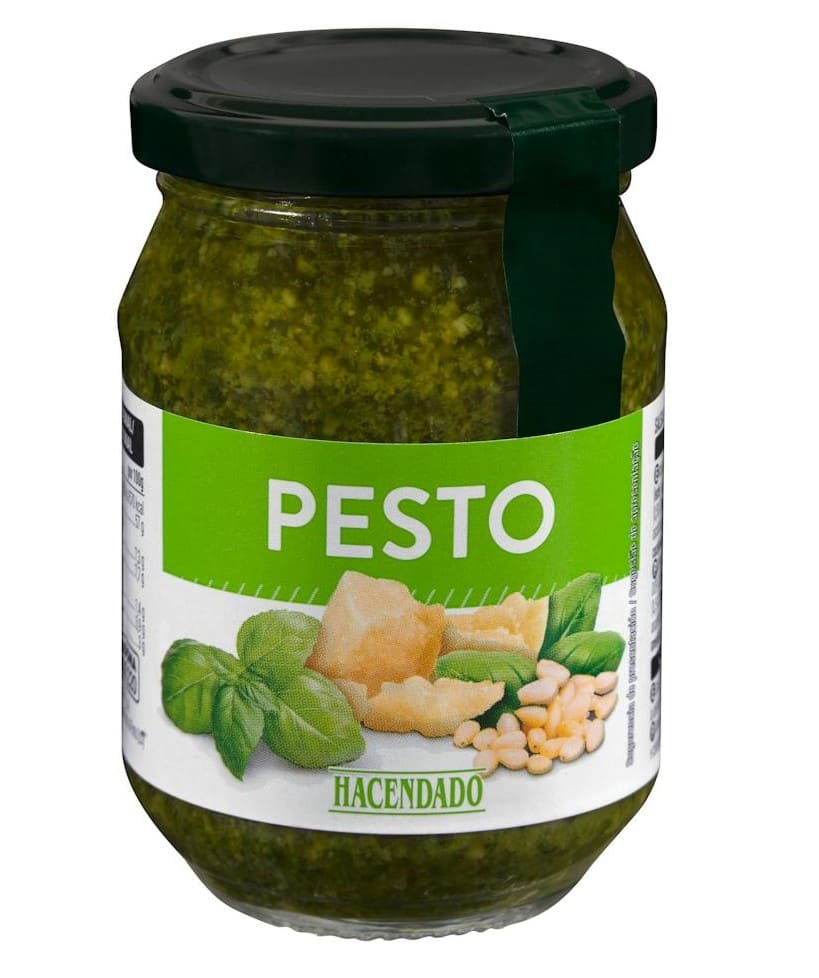 Salsa pesto con albahacas