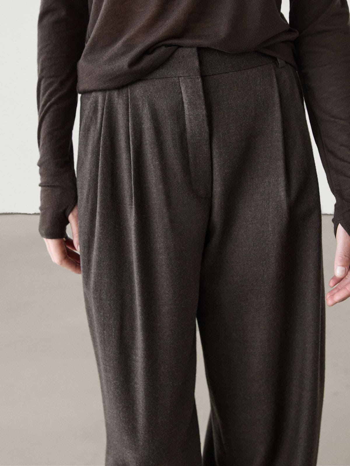 Pantalones de pinzas de franela de Massimo Dutti