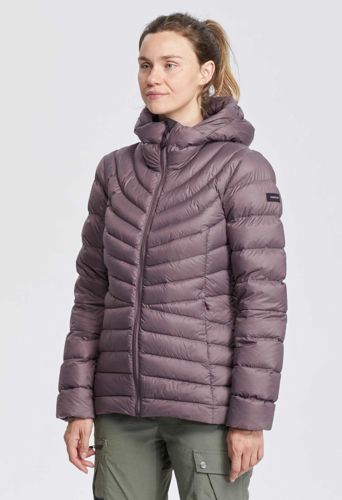 Plumífero de montaña y trekking con capucha Mujer Forclaz MT500