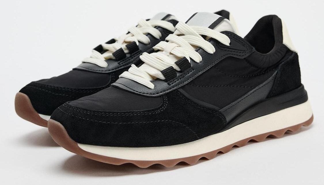 Las zapatillas deportivas de running soft en color negro de Zara