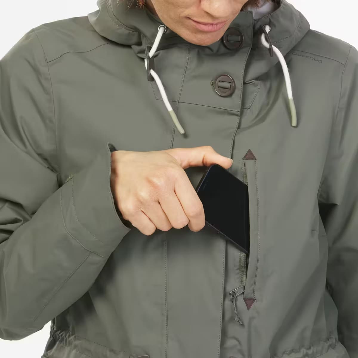 La chaqueta impermeable de montaña y trekking para mujer Quechua NH550 en Decathlon